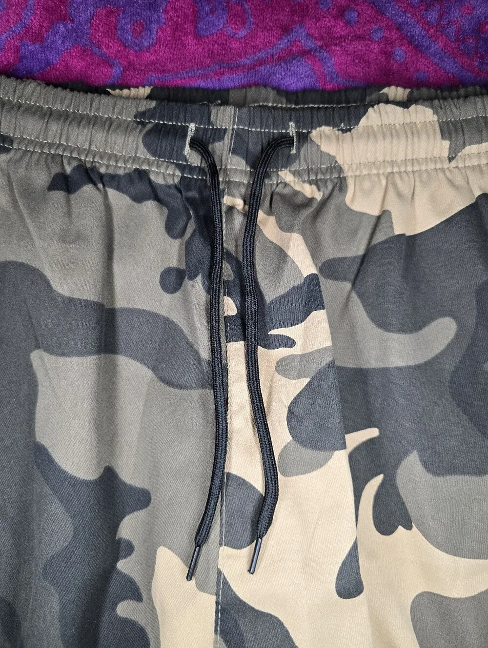 NWOT HKS by Boris-Lightweight Cargo Shorts-Mens MEDIUM-Army Green/Black/Tan Camo